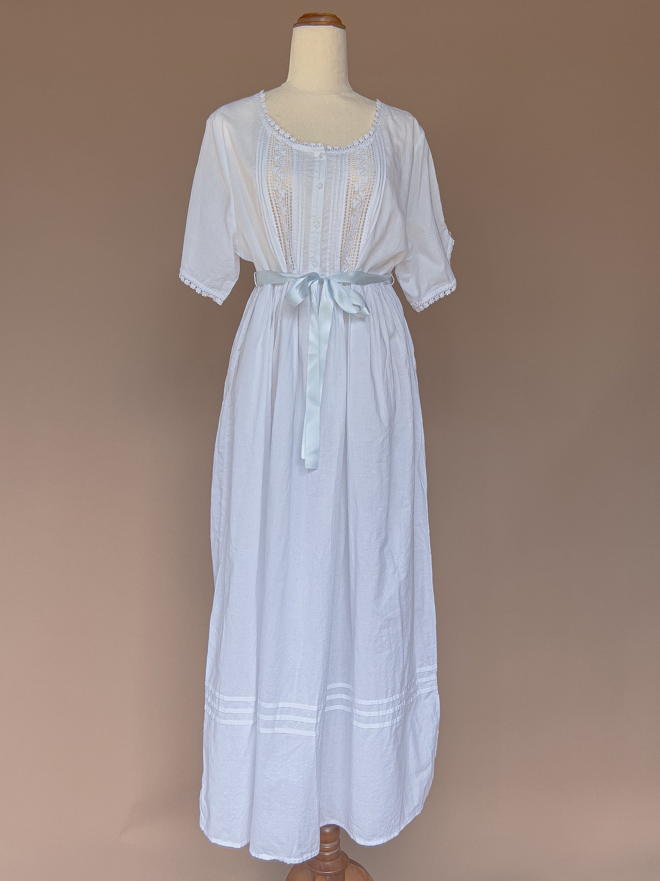 VINTAGE Cotton Embroidered Nightgown Maxi Dress M/L