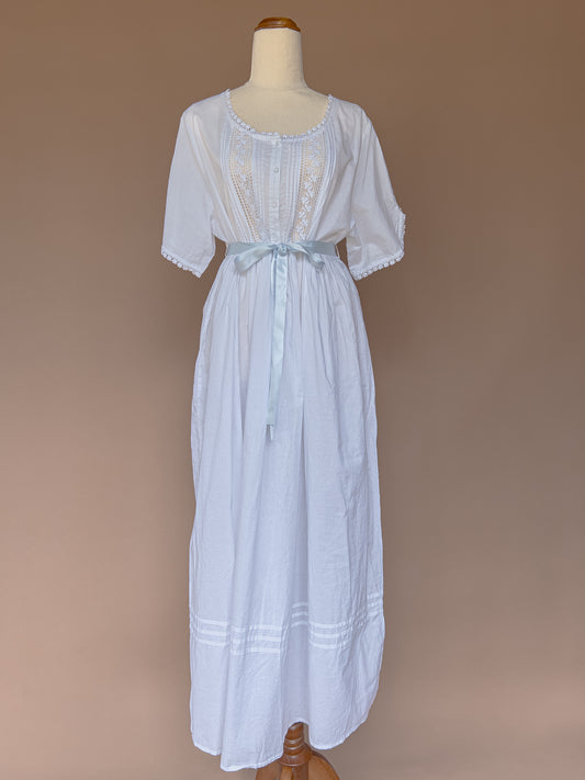 VINTAGE Cotton Embroidered Nightgown Maxi Dress M/L