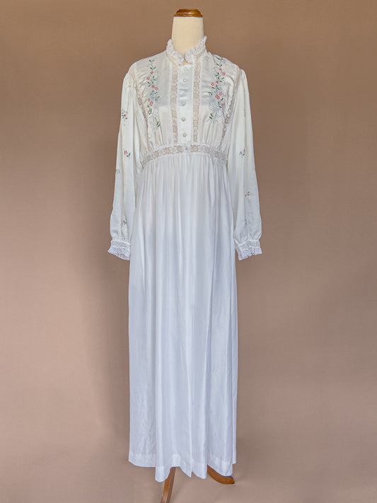 VINTAGE 1940's White Button Down Satin Nightgown Maxi Dress/Robe With Flower Embroidery S/M